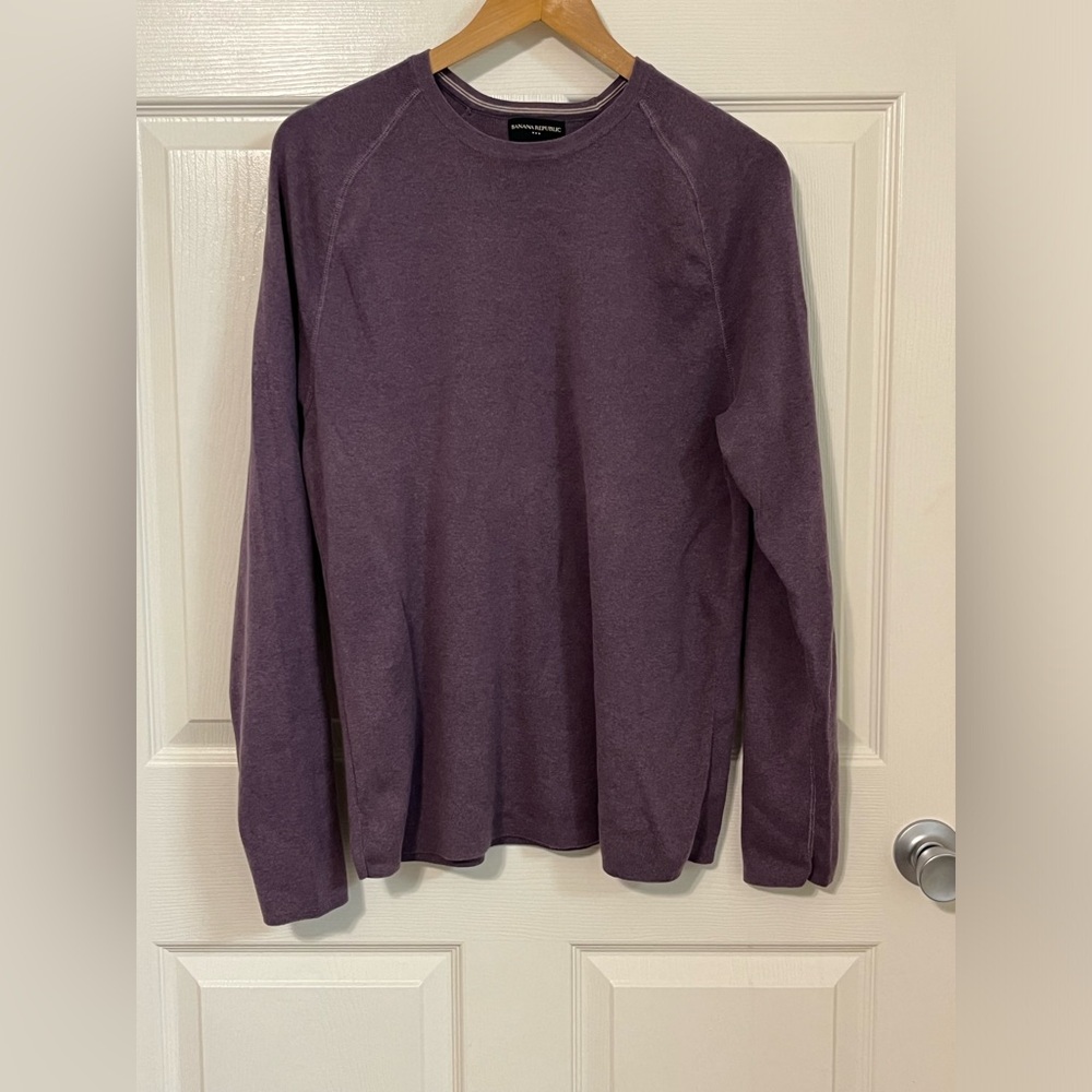 Banana Republic Men's Purple Sweater size L
